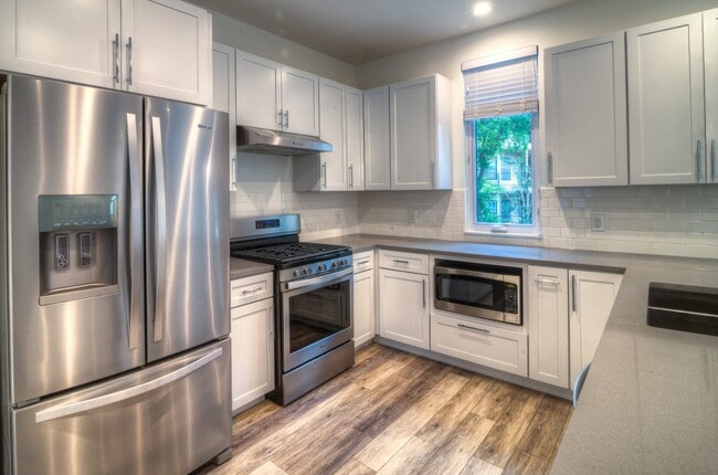 Building Photo - 3111 Walling Dr
