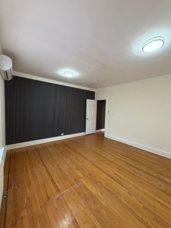 Photo - 3006 E 85th St Apartment