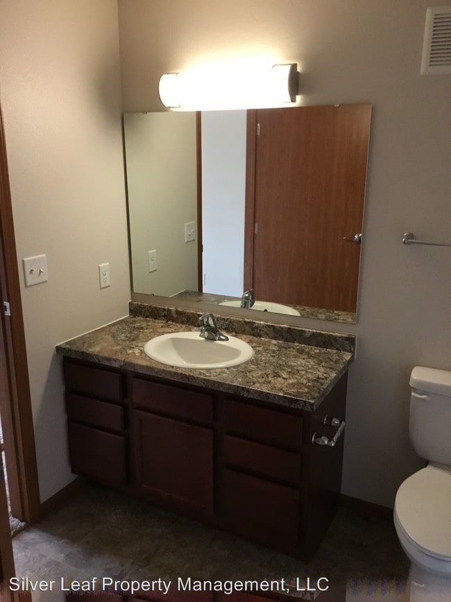 Blue Jay Apartments Apartments Fargo, ND