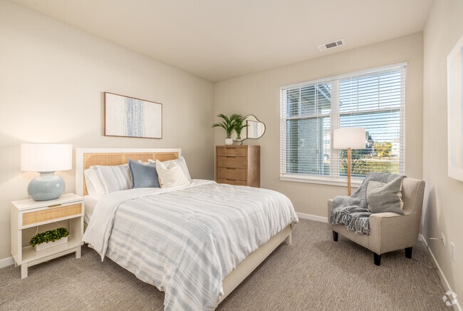2BR, 2BA - 1,215SF - Bedroom - Seasons at Elgin