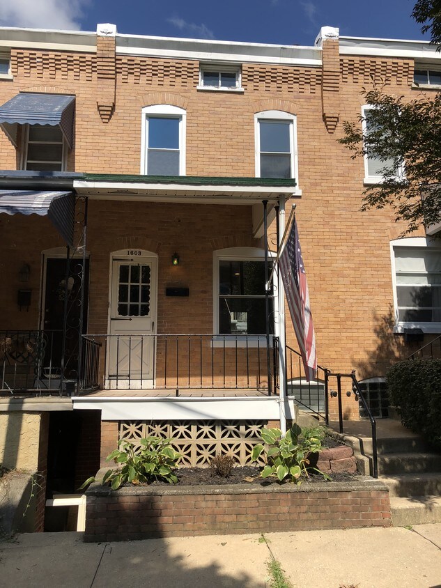 Foto principal - 1603 Laurel St