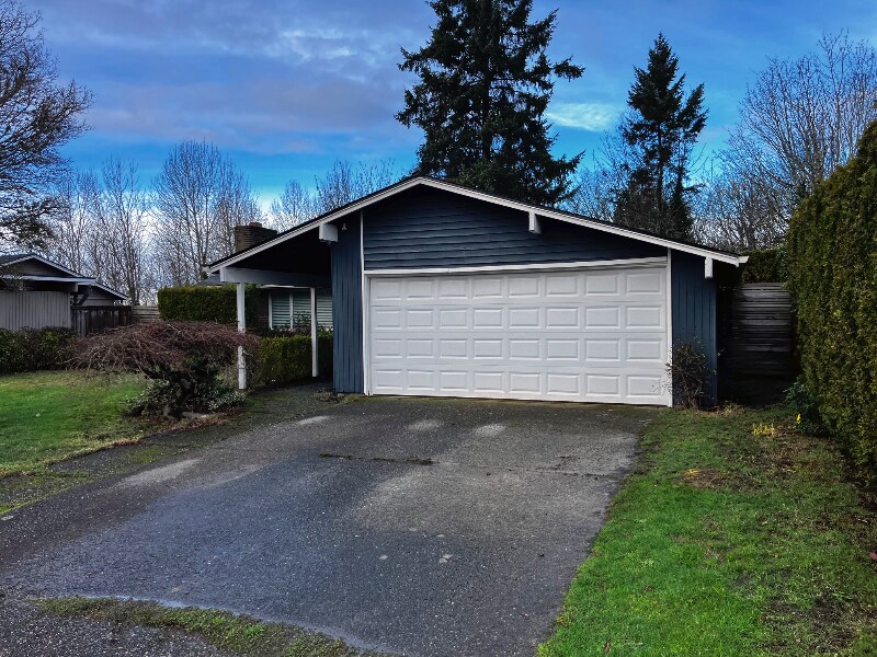 Photo - 12024 SE 20th St (Bellevue, WA)