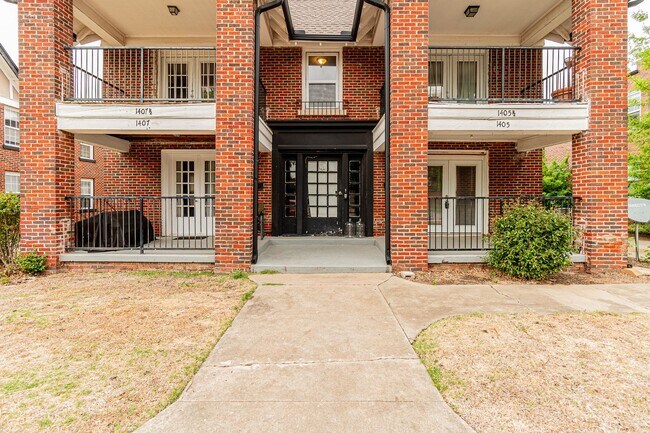 Foto del edificio - 1 Bed 1 Bath apartment in Okc close to Plaza District!