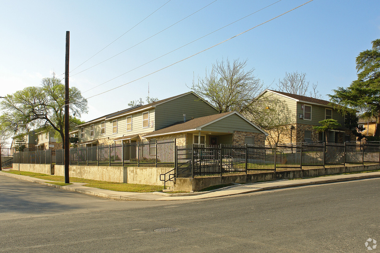 Building Photo - Park Square Apartments