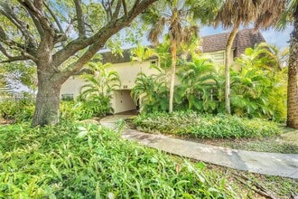 Building Photo - 9107 SW 137th Ter