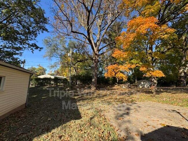 Foto del edificio - 295 Brackleigh Ln