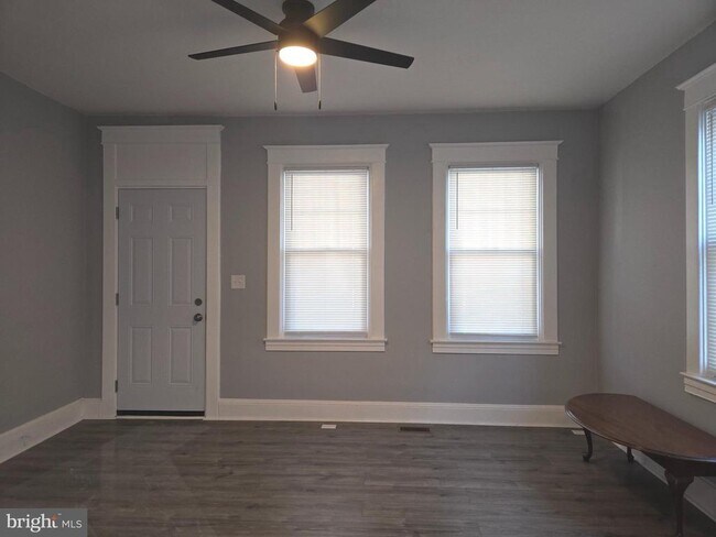 Building Photo - 2911 Markley Ave