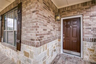 Building Photo - 9301 Jerico Dr