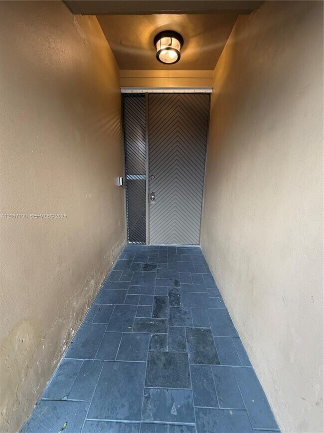 Foto del edificio - 16022 Kilmarnock Dr
