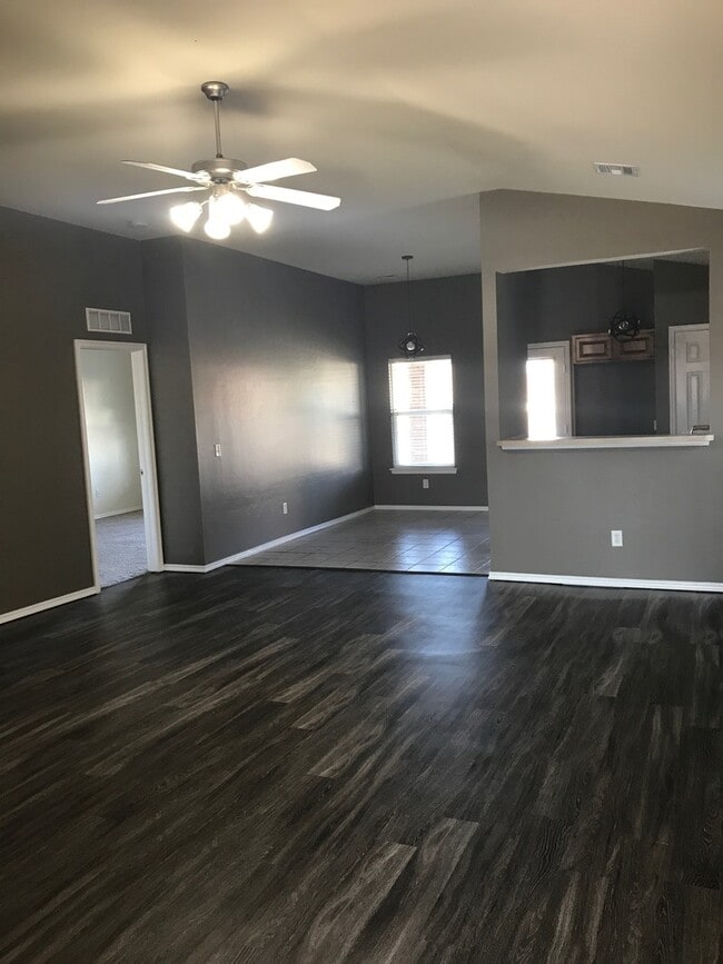 Building Photo - 18109 Calle Way