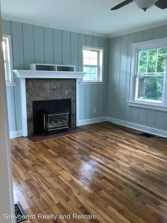 Foto del edificio - 2 br, 1 bath House - 111 3rd Street