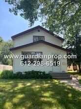 Building Photo - 2164 St Anthony Ave
