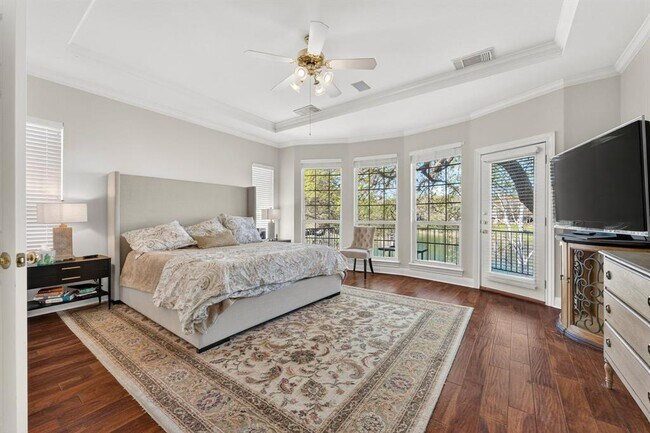 Foto del edificio - 345 The Hills Dr