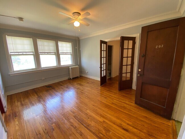 Interior Photo - Rollins Apartments