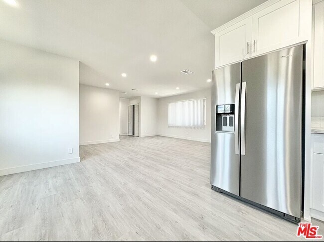 Foto del edificio - 1118 S Holt Ave