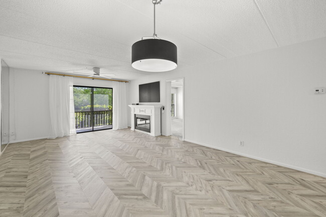 Building Photo - 1200 Tarpon Woods Blvd