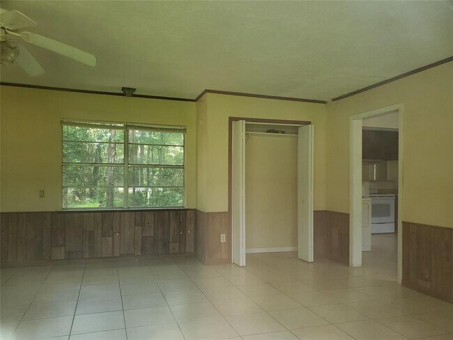 Building Photo - 207 Spring Stream Bend