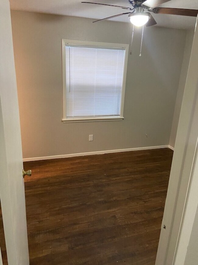 416 Crooks Dr Unit 1, Mount Pleasant, TX 75455 Condo for Rent in