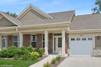 Building Photo - 763 Verandah Dr