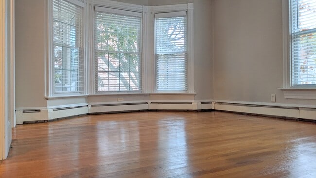 Building Photo - 6 Prospect St