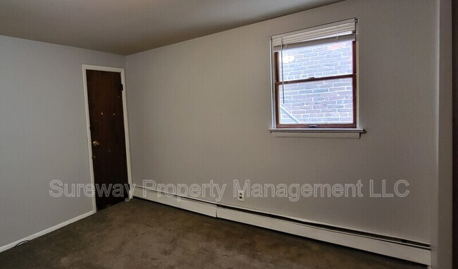 Building Photo - 309 Green St