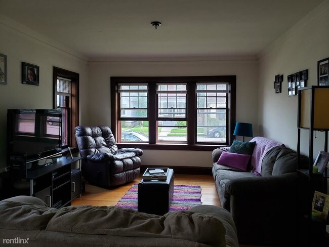 Foto del edificio - 2943 S Delaware Ave