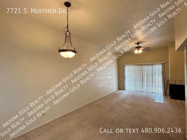 Building Photo - Tempe Royal Palms