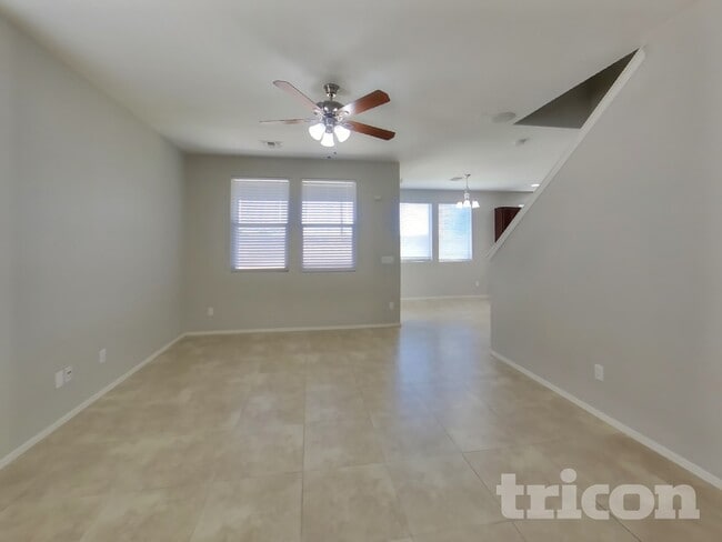 Building Photo - 31333 N Cavalier Dr