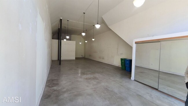 Building Photo - 1 br, 1 bath House - 988 Valencia St