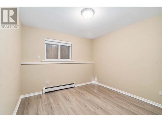 Building Photo - 2018 Turnberry Ln