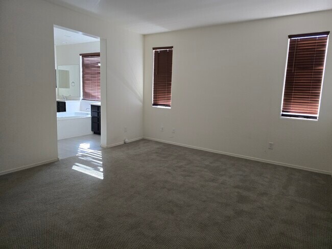 Foto del edificio - 23138 E Camina Plata