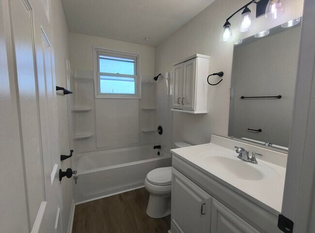 Foto del edificio - Cozy 3 bedroom, 1 bath home in Westland COMING SOON!