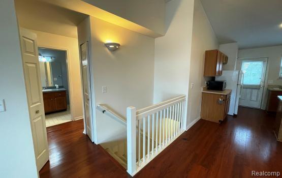 Building Photo - 22125 Glenwood St