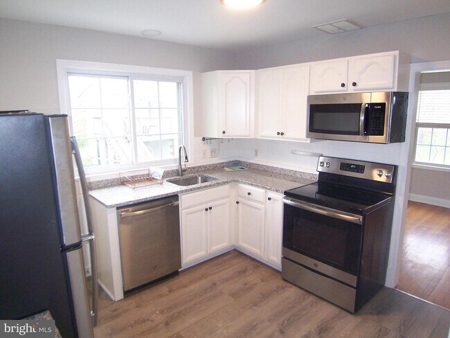 Building Photo - 3014A Churchville Rd