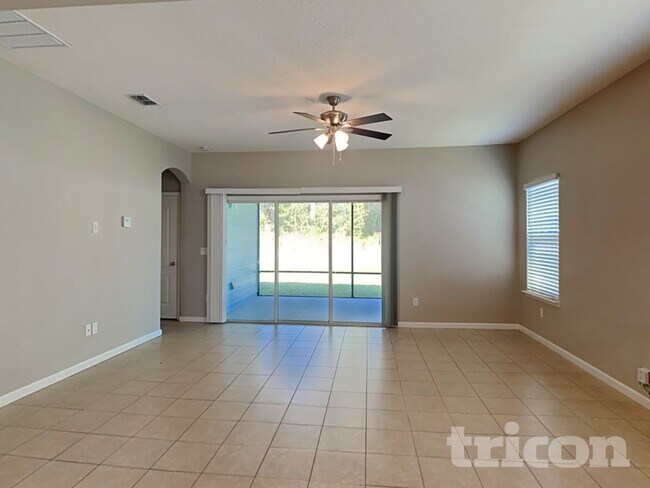 Foto del edificio - 5477 Preston Bentley Dr