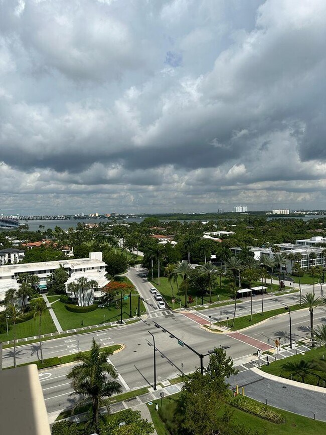 Building Photo - 10185 Collins Ave