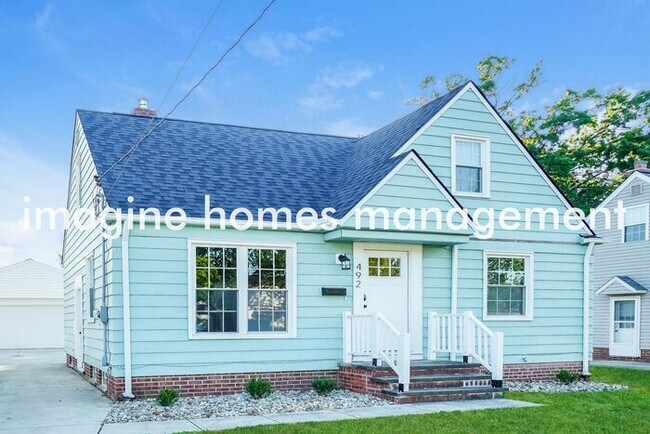 Building Photo - Fully Renovated 3 Bedroom Single Family Ho...