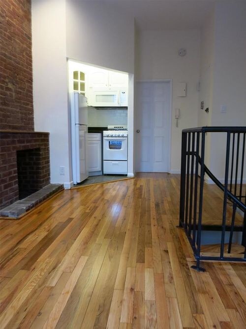 Building Photo - 517 E 82nd St