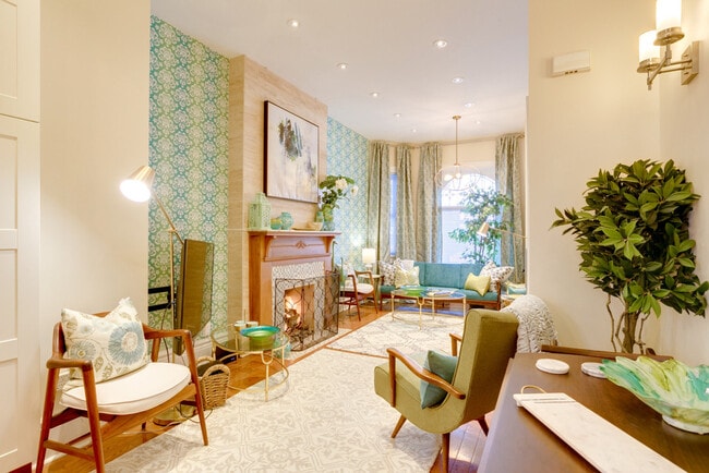 Photo du bâtiment - 235 Markham St