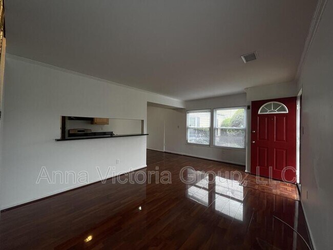 Foto del edificio - 3291 Chester Grove Rd