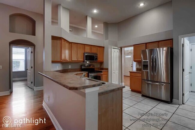 Foto del edificio - 4 br, 3 bath House - 373 Lake Dawson Place...