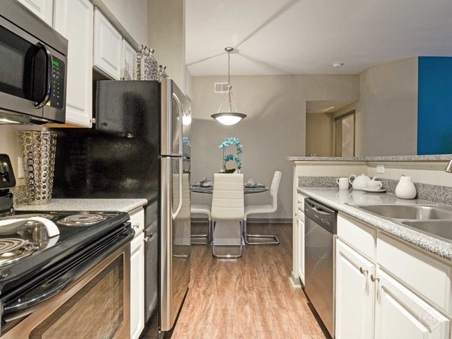 Building Photo - The Lexington at Champions