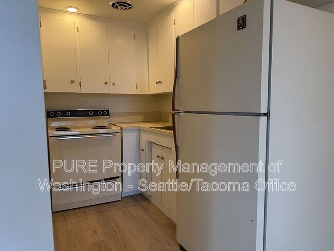 Foto del edificio - 6609 SW Admiral Way