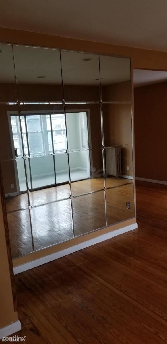 Foto del edificio - 2 br, 1 bath  - 18 Vreeland Ter