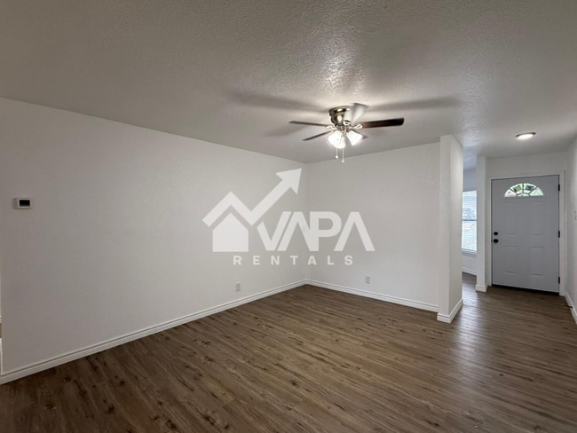 Building Photo - 4028 Coral Sunrise