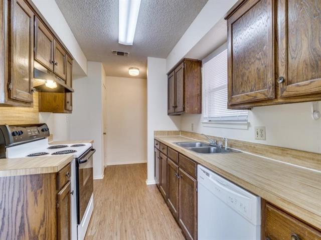 Foto del edificio - 2557 Windy Pine Ln