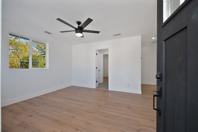 Foto del edificio - 2657 2nd Ave