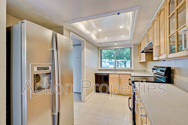 Foto del edificio - 1963 Landess Ave