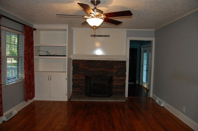 Foto del edificio - 339 Charleston St SE
