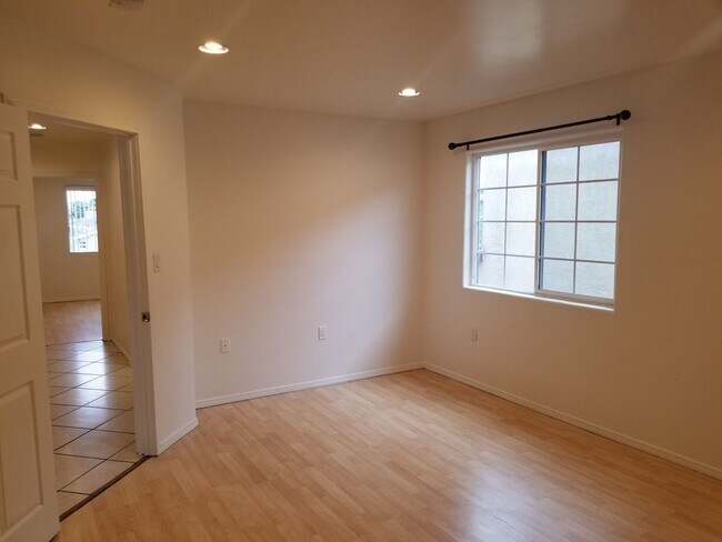 Foto del edificio - 227 E 120th St